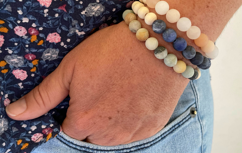 Discover the transformative power of handmade bracelets in your wellness routine! From harnessing the healing energy of gemstones to enjoying on-the-go aromatherapy, handmade bracelets offer more than just beauty.